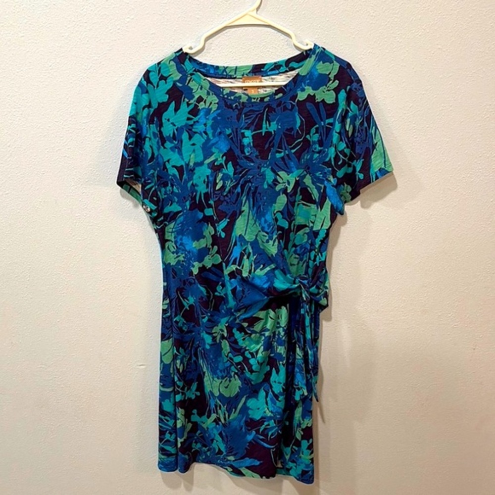Chico’s Floral Blue and Green Women's tropical sunmer knot dress sz 3 midi beach